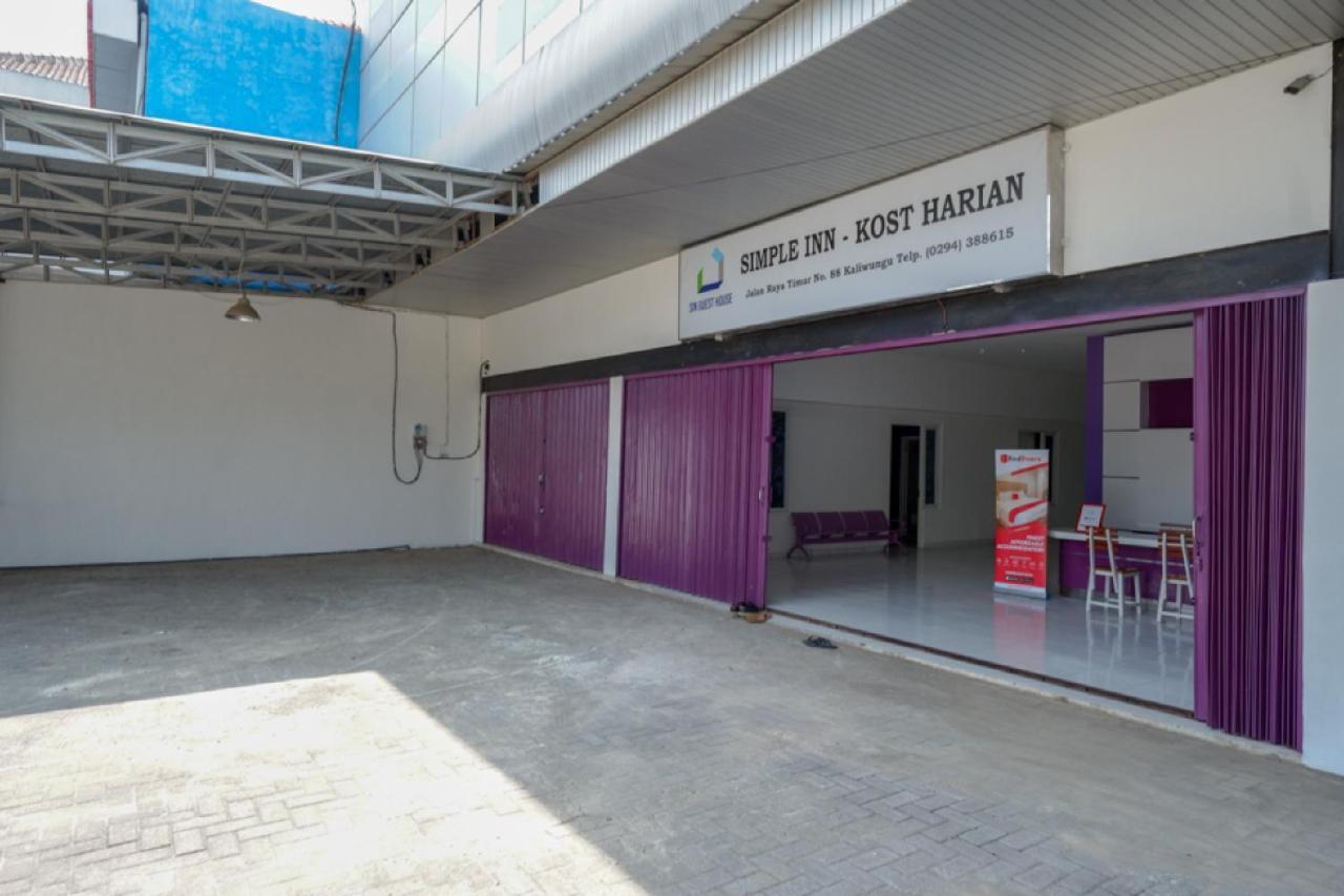 Hotel RedDoorz near Alun Alun Kaliwungu Kendal Brangsong Zewnętrze zdjęcie