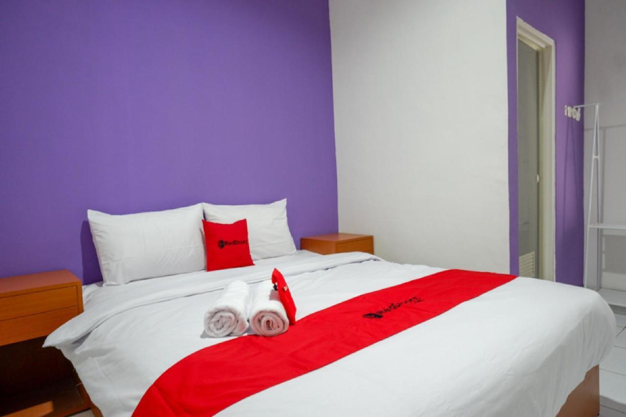 Hotel RedDoorz near Alun Alun Kaliwungu Kendal Brangsong Zewnętrze zdjęcie