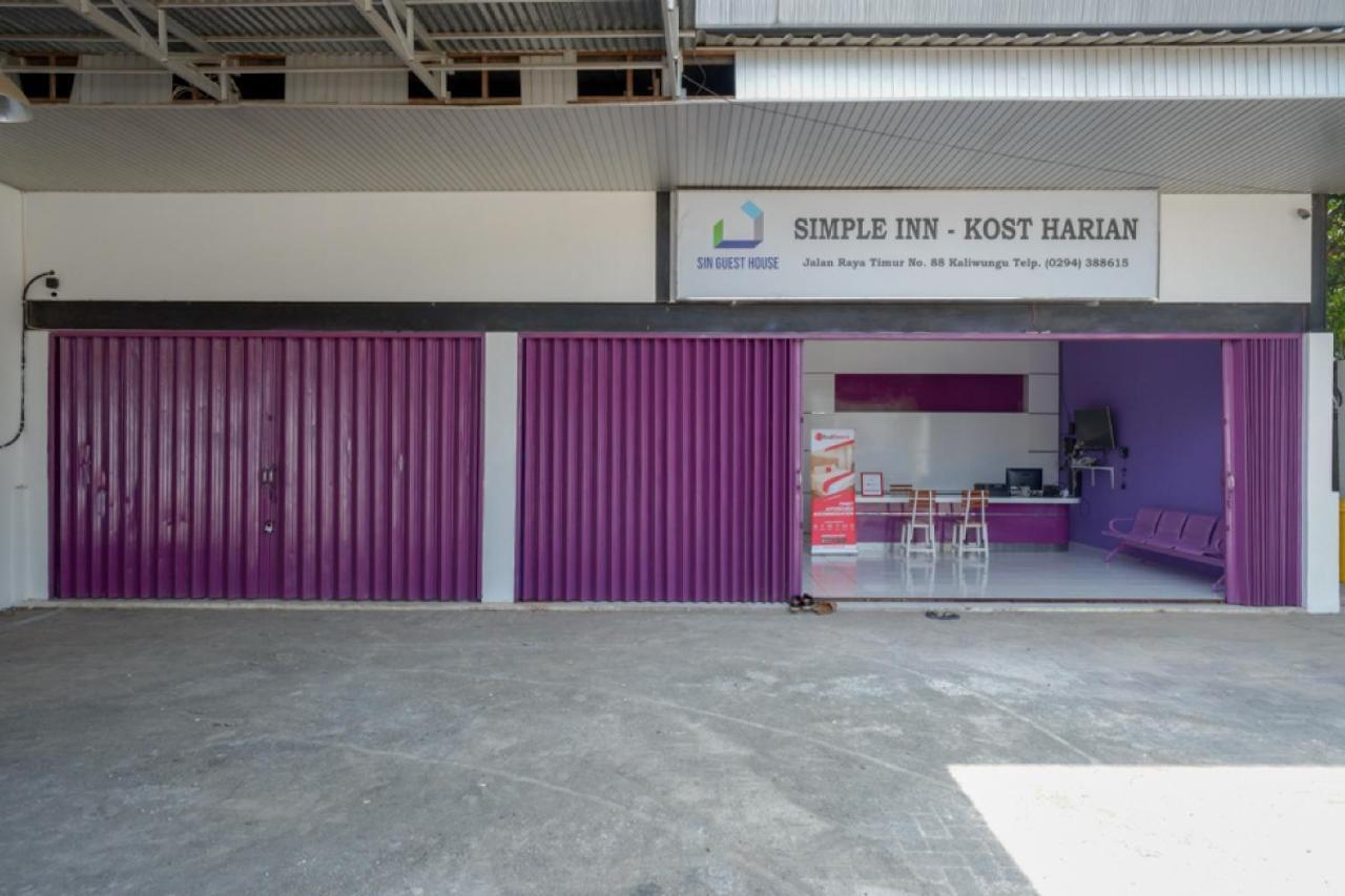 Hotel RedDoorz near Alun Alun Kaliwungu Kendal Brangsong Zewnętrze zdjęcie